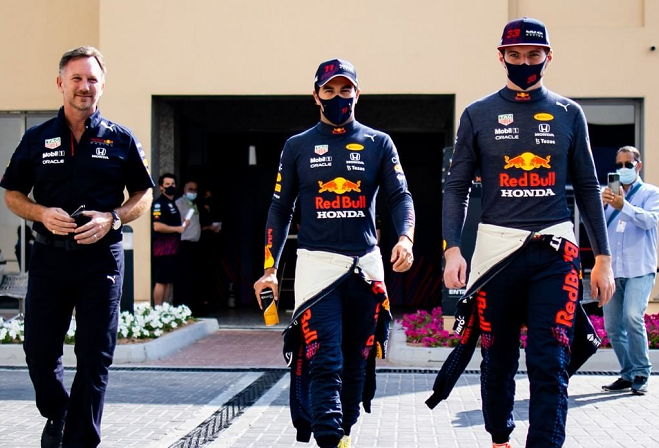  F1夜战：江汉天虎队绝杀岭东霹雳队，速度优势明显战术板得到兑现