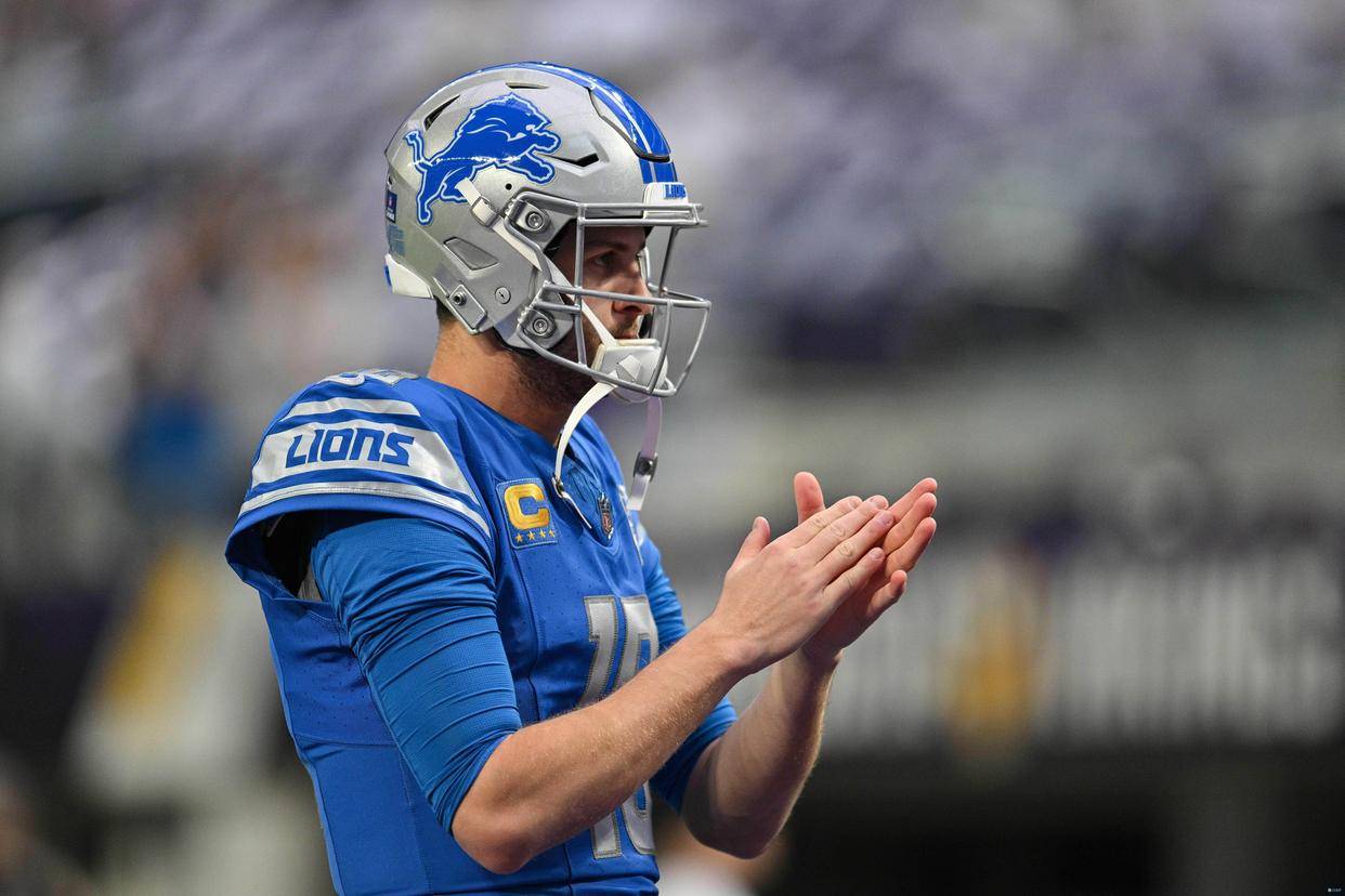 包含转折点底特律活塞主帅复盘；欧洲杯窗口期攻防权衡；气氛紧张；轮换策略被讨论的词条