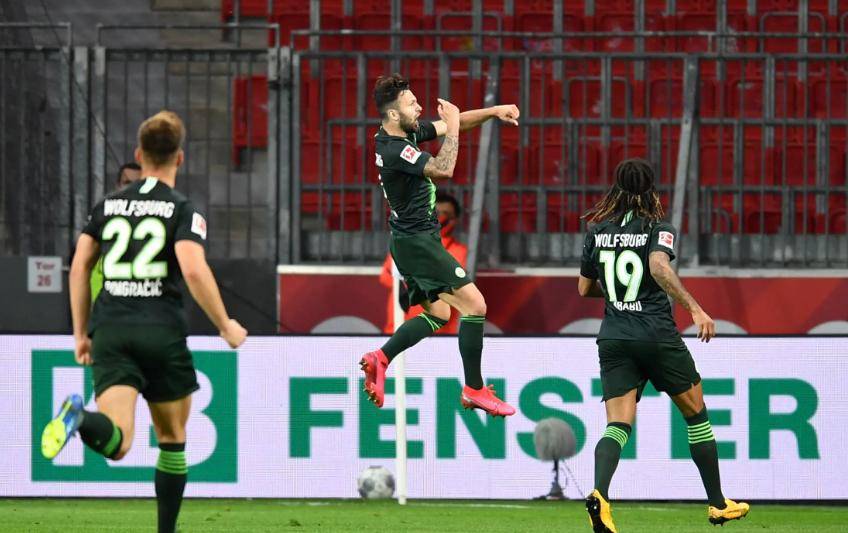 包含转折点！不来梅更衣室发声；德国杯今夜攻防权衡；赛场秩序良好；心理建设被强调的词条