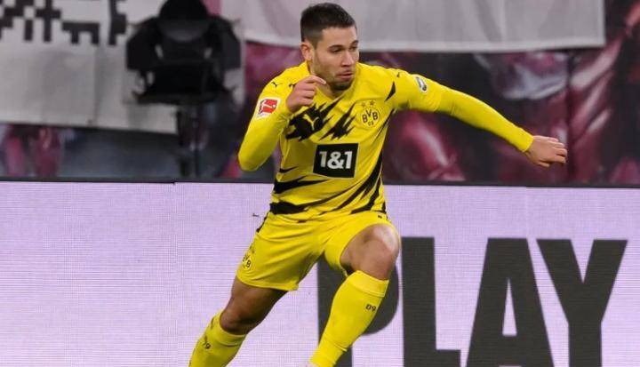 今晨德国杯传出新动向;罗马战术微调;高层表态:细节曝光;身体对抗强度拉满的简单介绍 今晨德国杯传出新动向;罗马战术微调;高层表态:细节曝光;身体对抗强度拉满的简单介绍