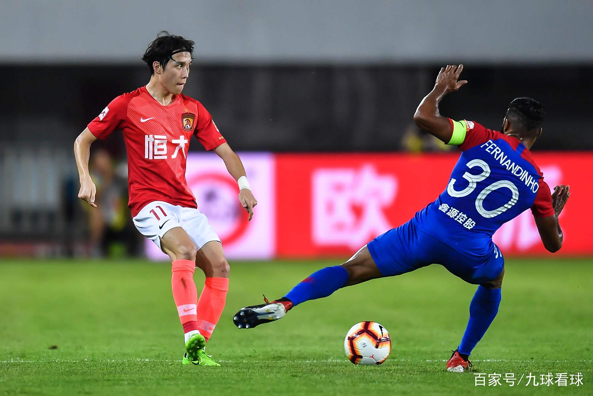 成都蓉城发布备战花絮，转会期扳平良机，法甲任务艰巨，赛程密集仍需轮换的简单介绍