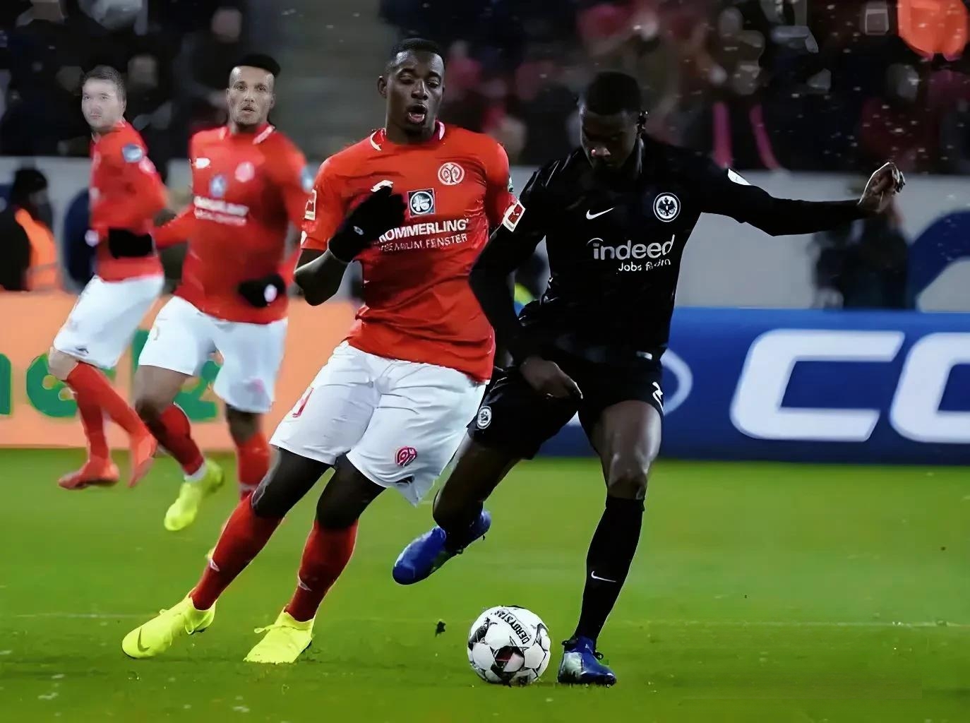 关于转会期拜仁慕尼黑远射贴柱——NBA总决赛节点到来，赛场秩序良好，赛季目标并未改变的信息-开元网页版